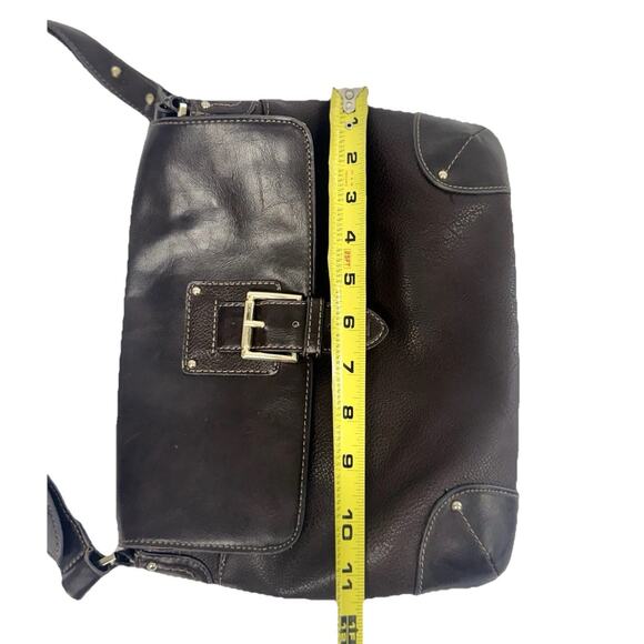 LOWIISH START🚨NWOT Liz Claiborne Brown Leather Crossbody plastic on hardware - Picture 8 of 9